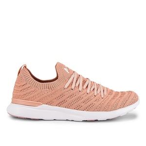 TechLoom Wave Sneaker Apl